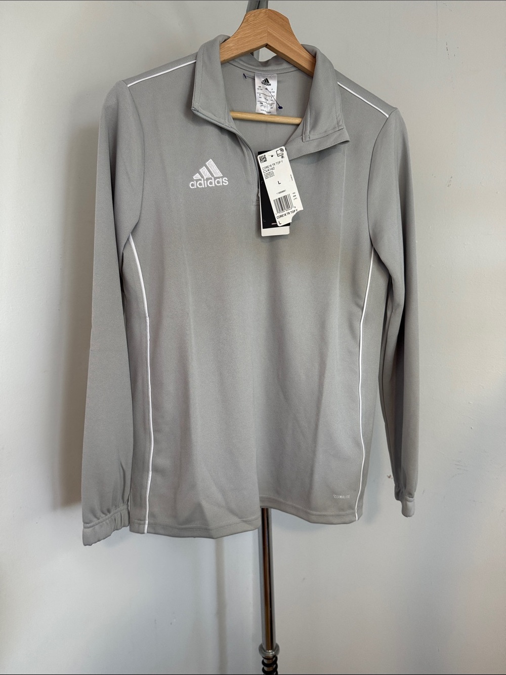 adidas Men’s Light Gray Half-Zip Training Pullover size L